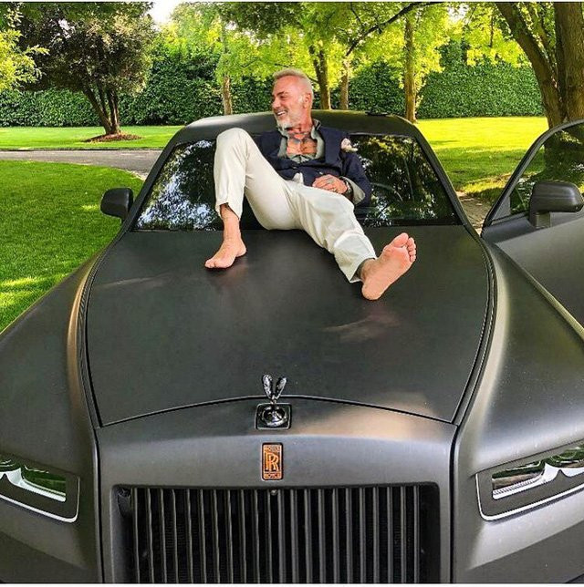 Triệu phú cơ bắp U60 và cuộc sống bên mỹ nhân kém 27 tuổi Trieu phu co bap U60 va cuoc song ben my nhan kem 27 tuoi