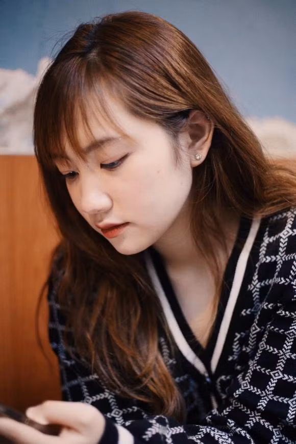 Cau thu Ho Tuan Tai cong khai ban gai xinh dep-Hinh-4