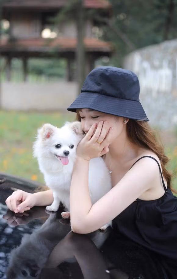 Cau thu Ho Tuan Tai cong khai ban gai xinh dep-Hinh-3