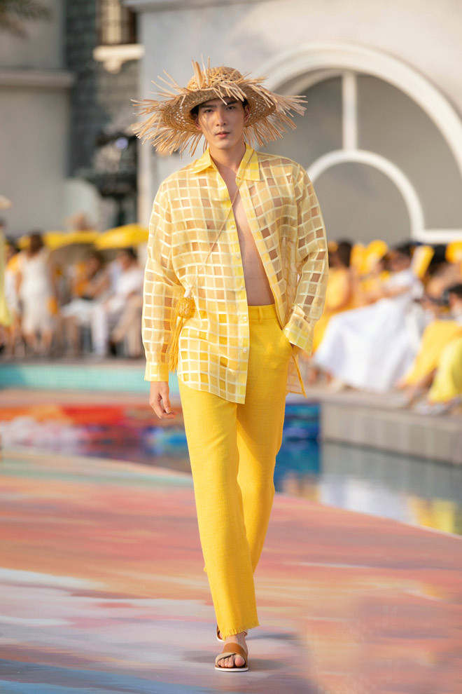 Hot boy Phuong Nam: COVID-19, khong doi nghe chi con nuoc ve que trong rau-Hinh-2