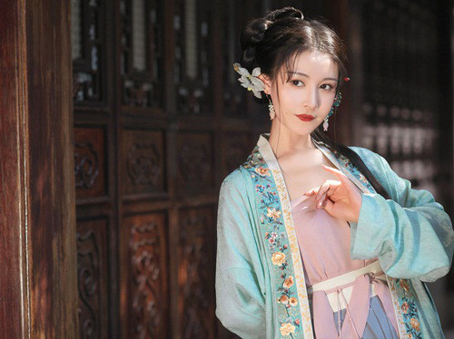 Những cách kiểm tra trinh tiết vô căn cứ ở thời cổ đại - Hình 2 Nhung cach kiem tra trinh tiet vo can cu o thoi co dai-Hinh-2