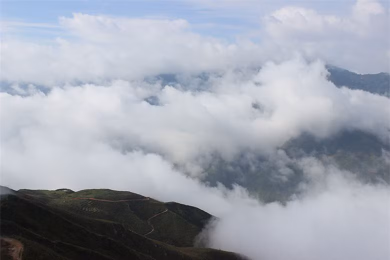 Vung cao Hang Dong: diem den du lich hoang so day hap dan