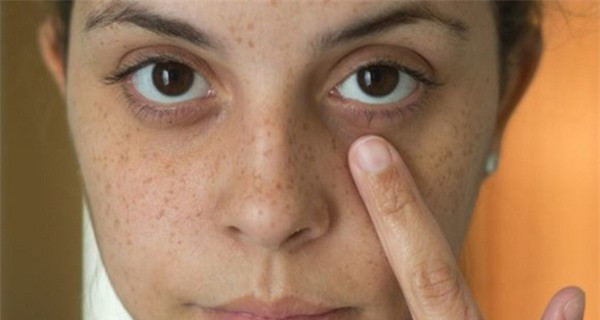 3 biểu hiện ở nữ giới ngầm cảnh báo tử cung đang có vấn đề - Hình 3 3 bieu hien o nu gioi ngam canh bao tu cung dang co van de-Hinh-3