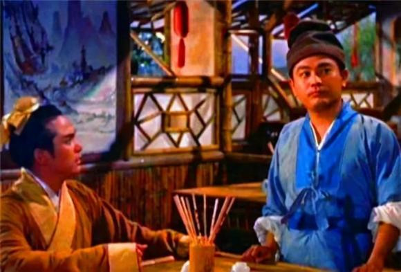 Nguoi xua an com xong dat mot dong bac len ban roi bo di?