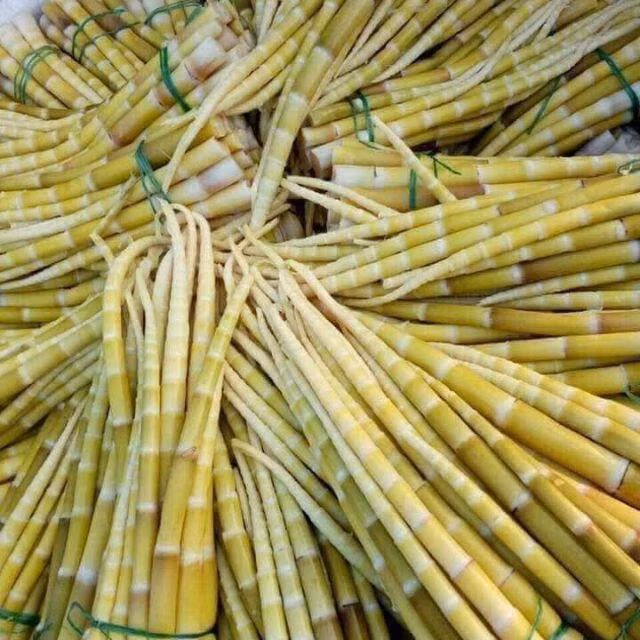 Dac san mang truc Yen Tu vao mua, cac ba noi tro thi nhau dat mua-Hinh-2