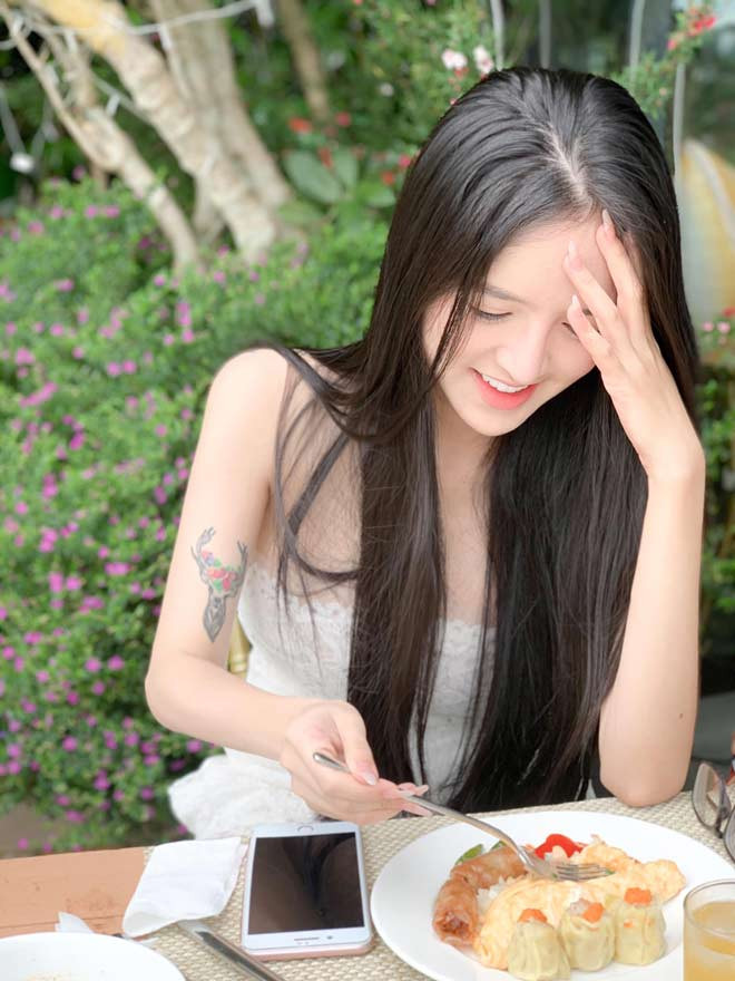 Cô gái mặt chi chít mụn lột xác 180 độ, xinh đẹp như thiên thần - Hình 7 Co gai mat chi chit mun lot xac 180 do, xinh dep nhu thien than-Hinh-7