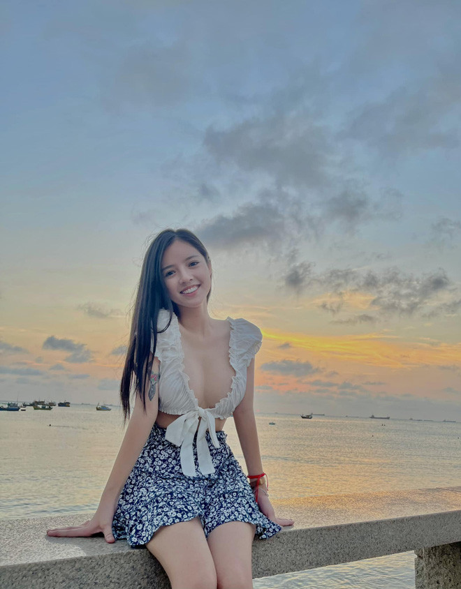 Cô gái mặt chi chít mụn lột xác 180 độ, xinh đẹp như thiên thần - Hình 8 Co gai mat chi chit mun lot xac 180 do, xinh dep nhu thien than-Hinh-8