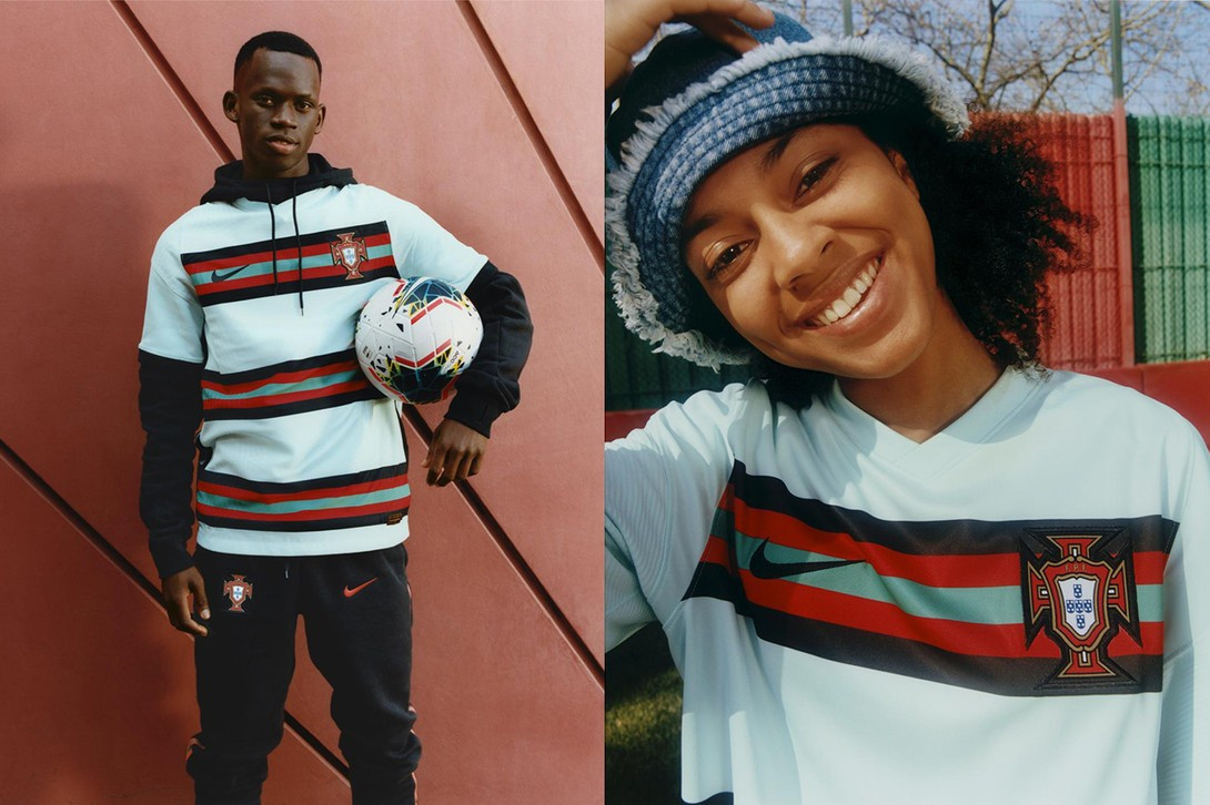  Bồ Đào Nha (sân khách): Trang phục sân khách của Bồ Đào Nha là một phiên bản nâng cấp của bộ đồ cùng "Seleccao" tiến đến ngôi vương châu Âu cách đây 5 năm. Cristiano Ronaldo đã dùng cụm từ "trên cả tuyệt vời" để miêu tả về mẫu áo đấu này.