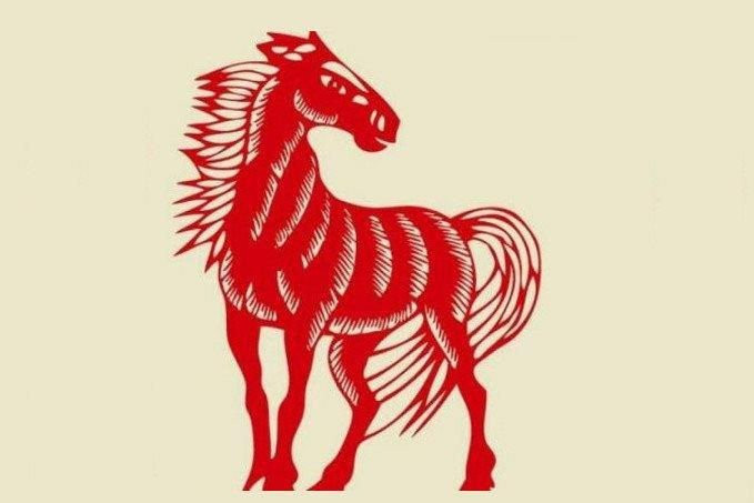 Tuổi Ngọ. Người tuổi Ngọ vốn có tính cách lạc quan, sống độc lập, không dựa dẫm vào bất cứ ai. Đa số người tuổi Ngọ có thể gặt hái được thành công vào giai đoạn tiền vận.