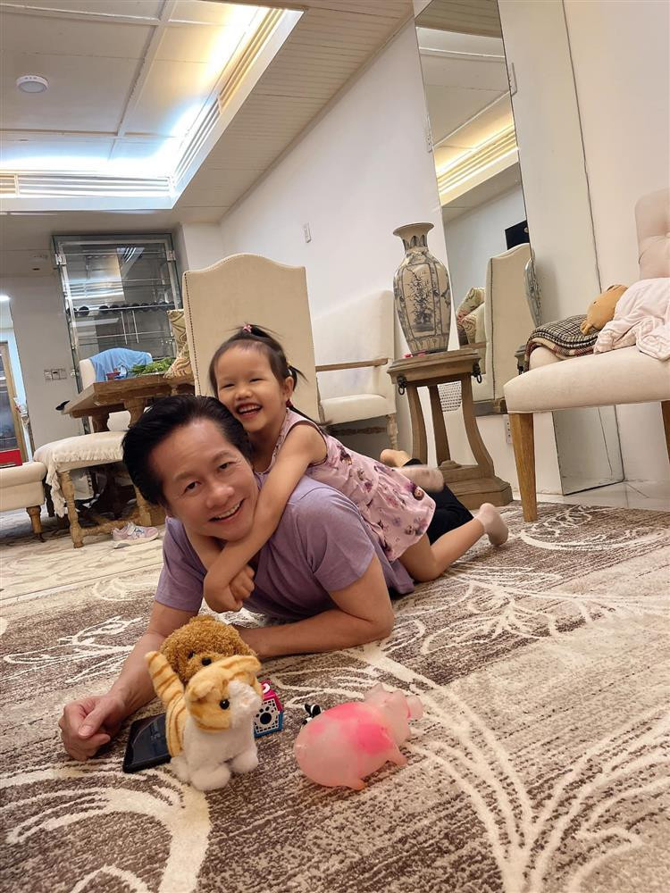 Phan Nhu Thao dap tra tin don 