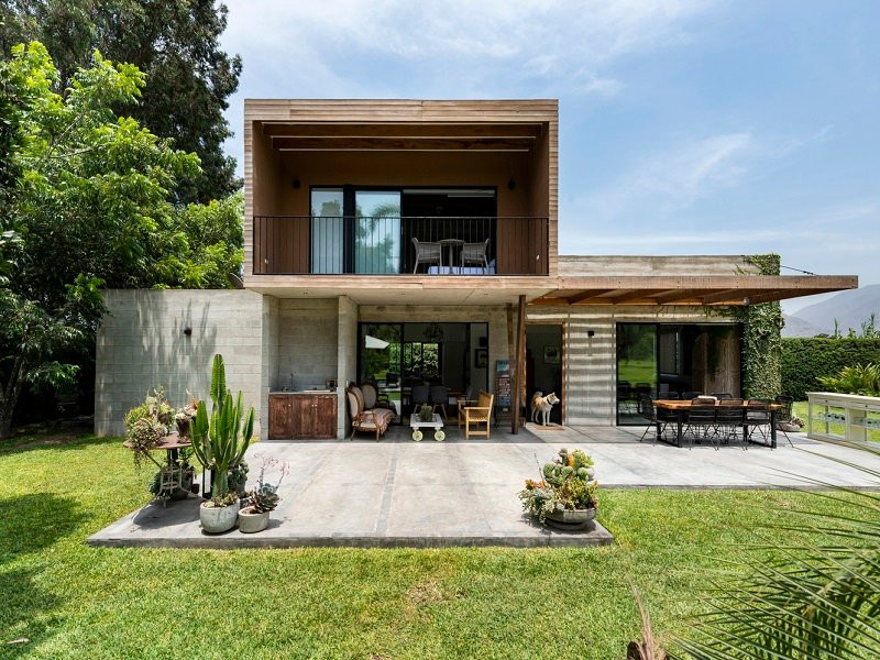 Nhà mái bằng gọn gàng, đơn giản nhưng rất bắt mắt. Mô hình nhà này có thể dùng được cho cả thành phố lẫn miền quê. 