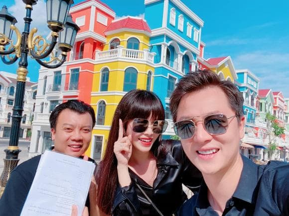 Dang Khoi nhan tin hoi vo di lam toc, shopping de don Tet-Hinh-2