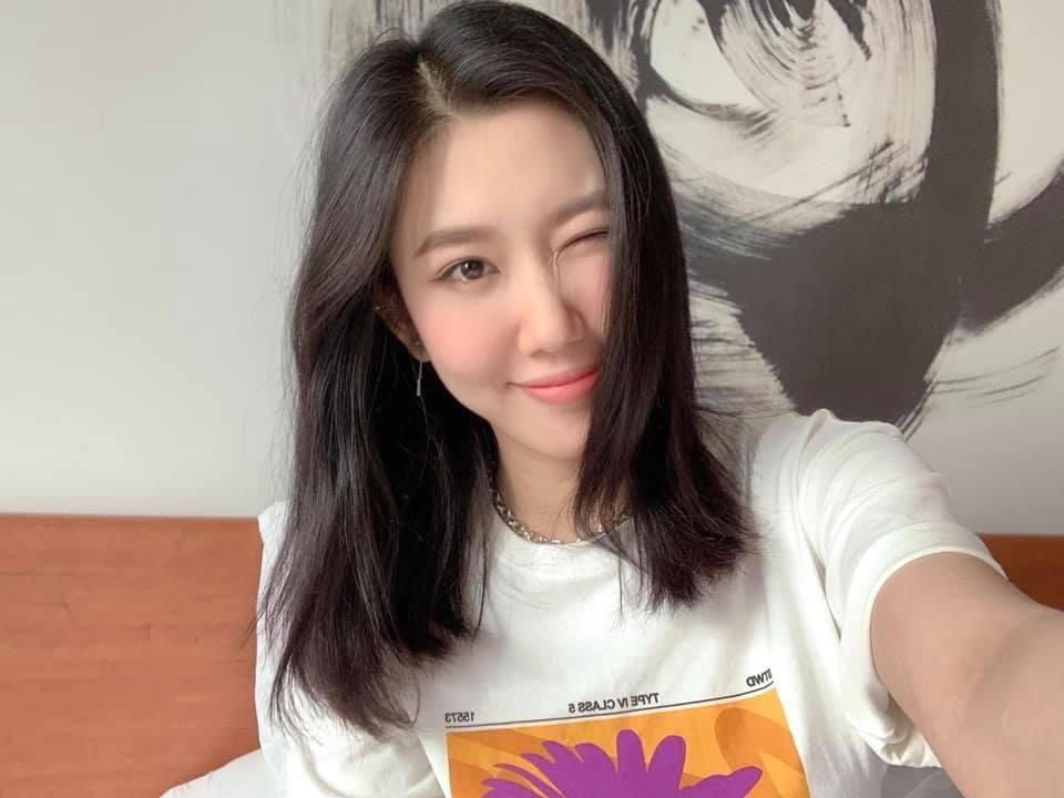 Thuy Ngan sang Han co may hom ma visual da bi 