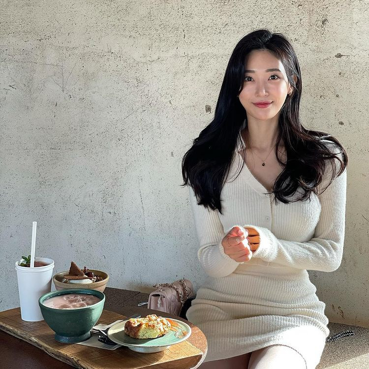 Được nhận xét cơ thể đạt đến "tỷ lệ vàng", Yoo-seung vẫn không ngừng kiểm soát cân nặng ở mức hợp lý. Cô hạn chế ăn vặt và tinh bột để có thể trạng tốt nhất. Tuy nhiên cô nàng vẫn tự thưởng cho mình một vài lần ăn uống thỏa thích.