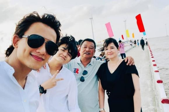 Mai Tai Phen tranh hao quang ra sao sau khi vuong tin don hen ho?-Hinh-6