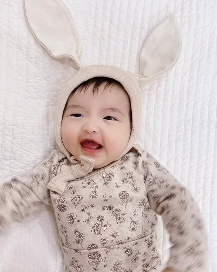 Xiu up xiu down voi loat bieu cam cua con gai Dong Nhi-Hinh-3