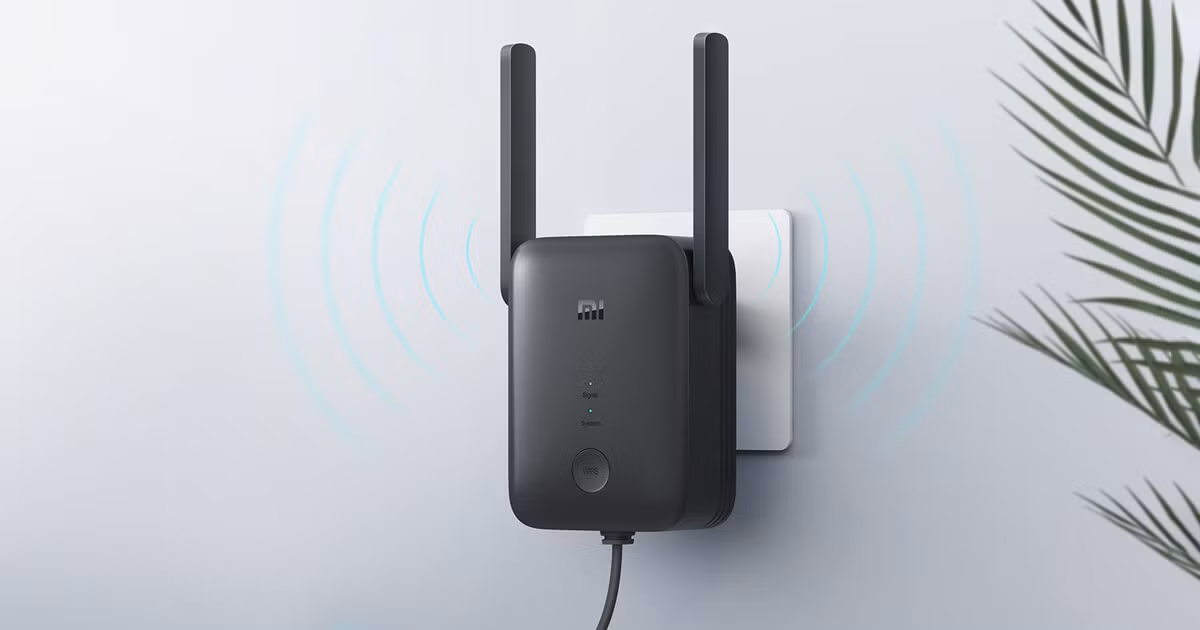  Xiaomi Mi Wi-Fi Range Extender AC1200 là phụ kiện giúp tăng vùng phủ sóng Wi-Fi trong nhà. Thiết bị hỗ trợ quản lý bằng smartphone, tiếp sóng 2 băng tần (2,4 GHz và 5 GHz), tương thích nhiều loại router để mở rộng khu vực phủ sóng, loại bỏ "vùng chết" tín hiệu Wi-Fi rất yếu. Tuy nhiên, tín hiệu từ bộ mở rộng Wi-Fi sẽ không mạnh bằng tín hiệu gốc. Giá bán của thiết bị khoảng 350.000-400.000 đồng. Ảnh: Xiaomi.