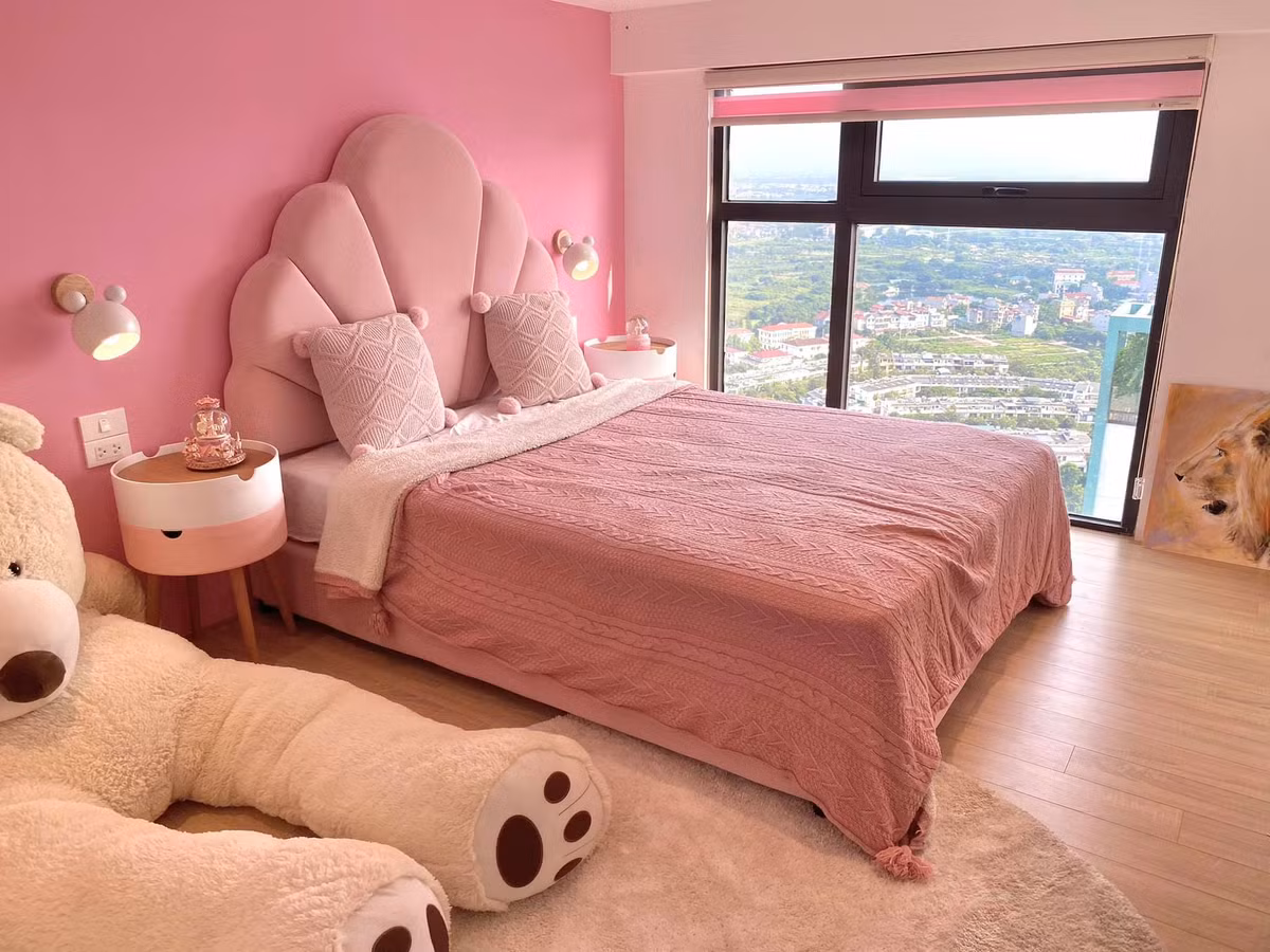 Penhouse phong cach chau Au, co khu vuon chan may cua ba me Ha thanh-Hinh-11