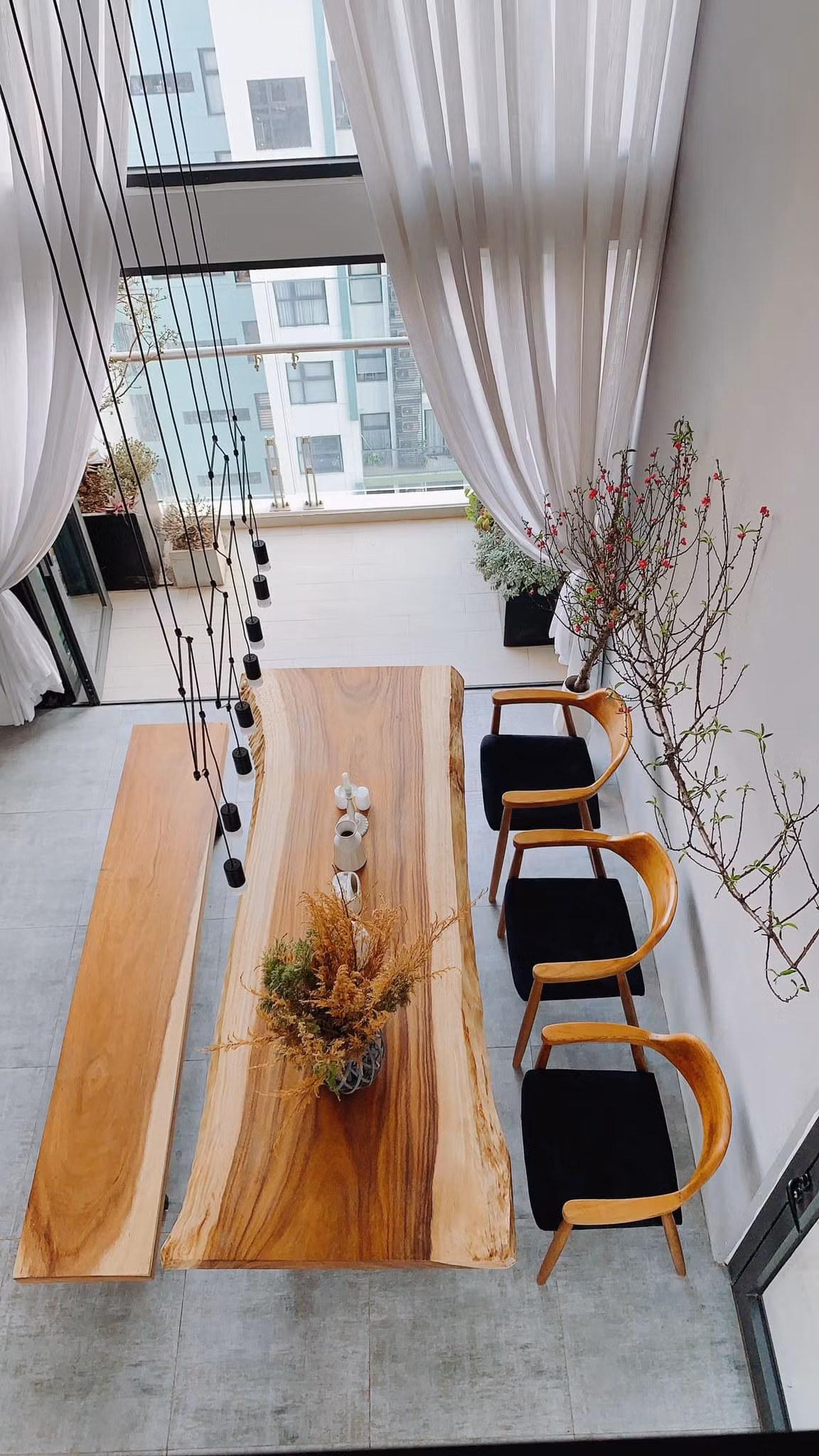 Penhouse phong cach chau Au, co khu vuon chan may cua ba me Ha thanh-Hinh-13