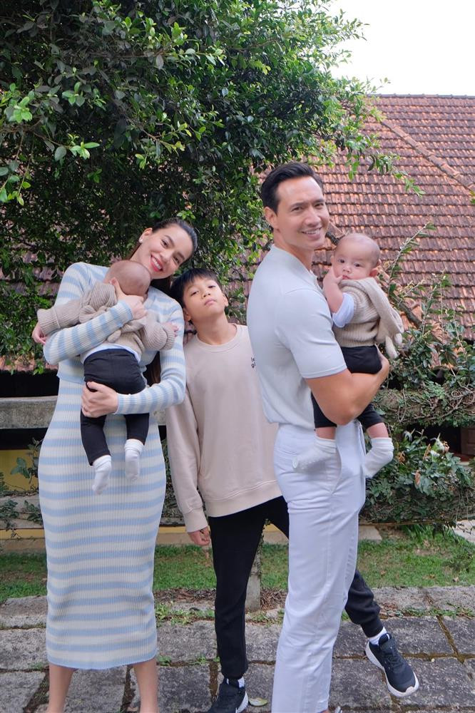 Ho Ngoc Ha cong khai bung mo, day do ke che bai-Hinh-5