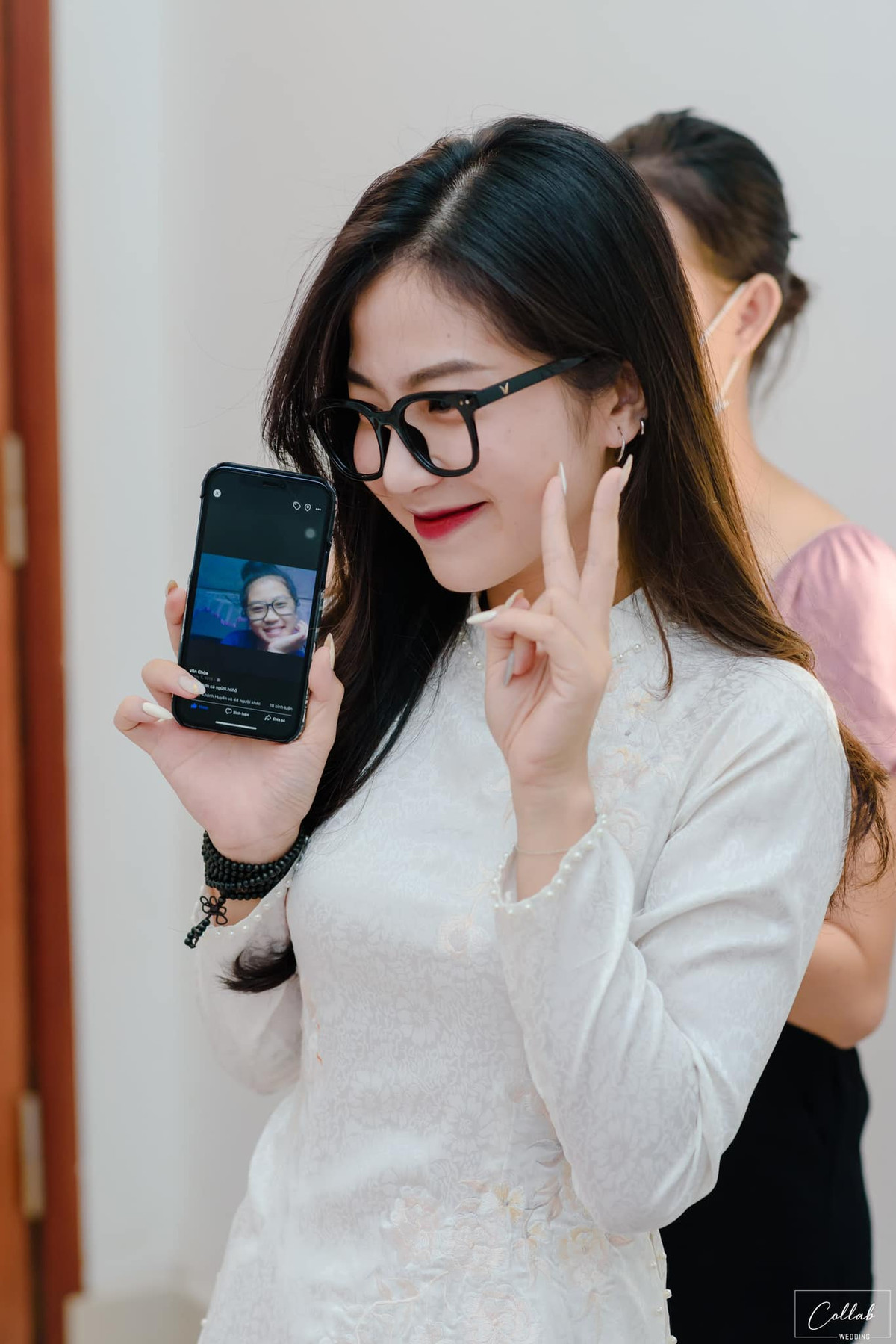 Chiếc ảnh so sánh "ngày ấy- bây giờ" của Vân Choè từng nhận được hàng nghìn like.