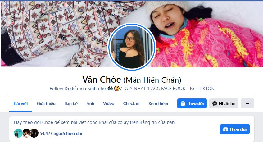 Cô nàng sở hữu vẻ ngoài xinh xắn, phong cách hoạt bát và nụ cười rạng rỡ. Trang Facebook của cô nàng hiện cũng có tới hơn 54 nghìn người theo dõi.