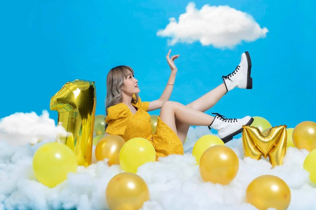 Ngoài là một TikToker nổi tiếng, Tường Vy còn là Youtuber và là diễn viên tự do, từng tham gia trong một số phim ngắn, sitcom ngắn.