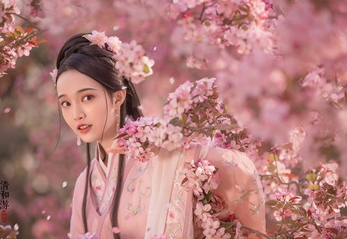 Giai oan cho Ha Co, my nhan xinh dep mang tieng sat 3 doi chong-Hinh-2