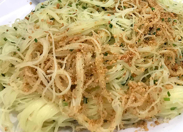 Do an dung bat dia la chuoi kho, choi tranh la sen chuc trieu dong-Hinh-4