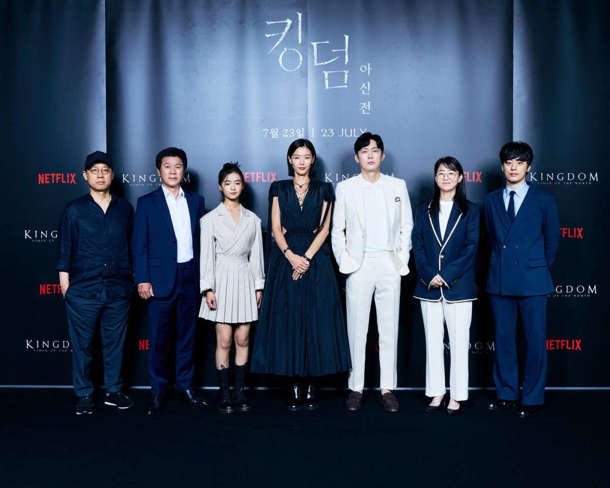 Sao nhi 13 tuoi khien Jun Ji Hyun lu mo trong ngoai truyen 