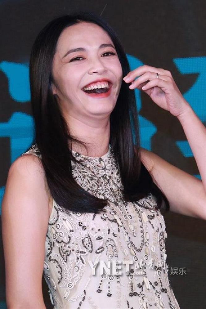 Dàn sao Hoa ngữ cứ cười là xấu: song Diệc tranh top 1 - Hình 13 Dan sao Hoa ngu cu cuoi la xau: song Diec tranh top 1-Hinh-13