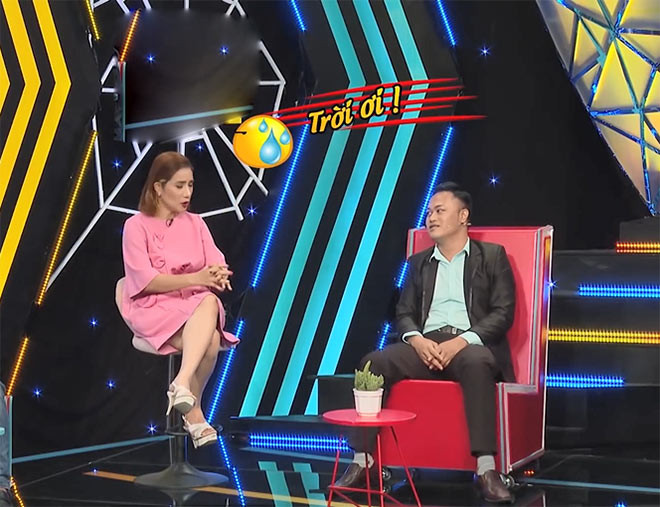 “Em có ba mối tình. Ấn tượng nhất là mối tình đầu kéo dài 6 tháng, thời điểm đó em còn là sinh viên chưa trải nghiệm nhiều nên thất bại. Hai mối tình sau cũng chỉ được 3 tháng, vì em bận công việc nên lúc đầu có vẻ hợp nhau nhưng về sau dần dần bị xa cách và cảm xúc không còn như ban đầu. Ba mối tình đã qua em yêu trước mới tìm hiểu sau nhưng giờ em rút kinh nghiệm tìm hiểu trước yêu sau”, anh chàng trải lòng. 