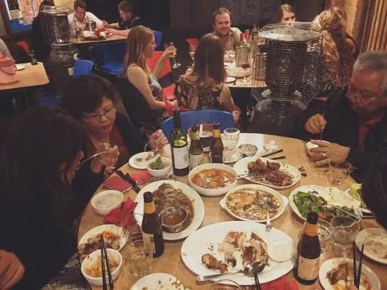 Hai thoi diem khong an hang, ba kieu nha hang khong nen den