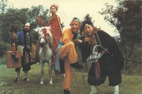 Khám phá những món đồ trong hành lý của Sa Tăng ảnh 4