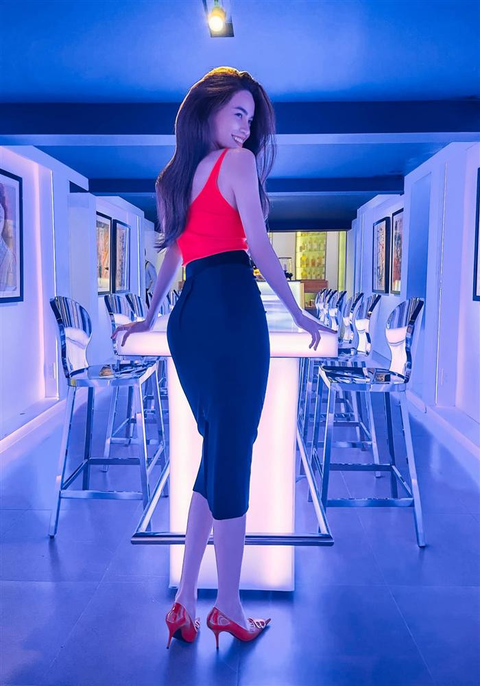 Body Ho Ngoc Ha van chua hoan hao sau 3 thang sinh-Hinh-5