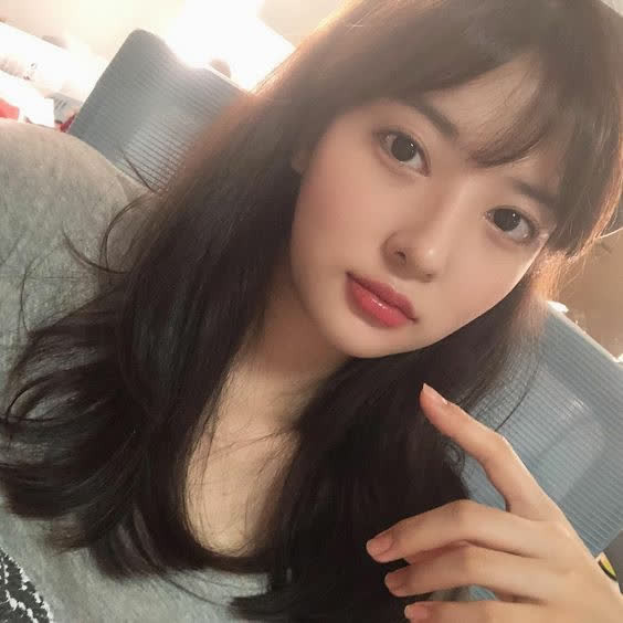 4 dấu hiệu trên bàn tay cảnh báo đường huyết cao - Hình 2 4 dau hieu tren ban tay canh bao duong huyet cao-Hinh-2