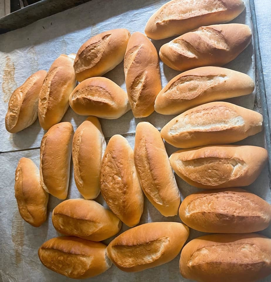 O nha roi qua, chi em Ha thanh mo lo banh my tai gia-Hinh-2