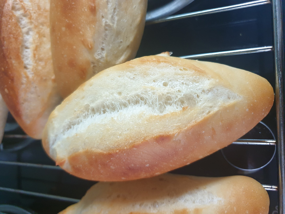 O nha roi qua, chi em Ha thanh mo lo banh my tai gia-Hinh-6