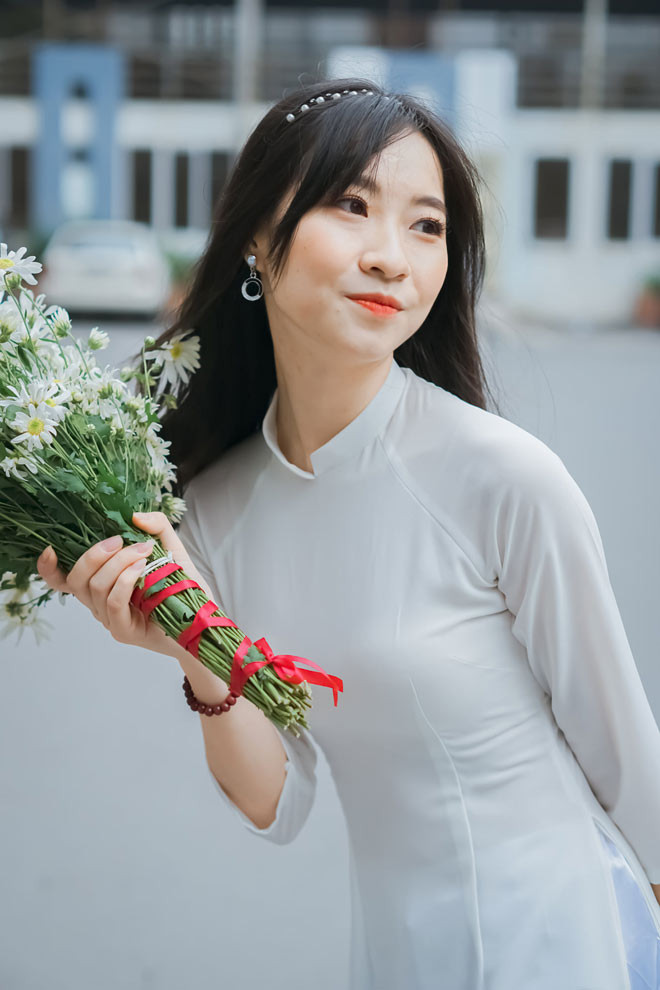 Nữ sinh xinh đẹp trở thành thủ khoa đầu ra Đại học Xây dựng Hà Nội - Hình 3 Nu sinh xinh dep tro thanh thu khoa dau ra Dai hoc Xay dung Ha Noi-Hinh-3