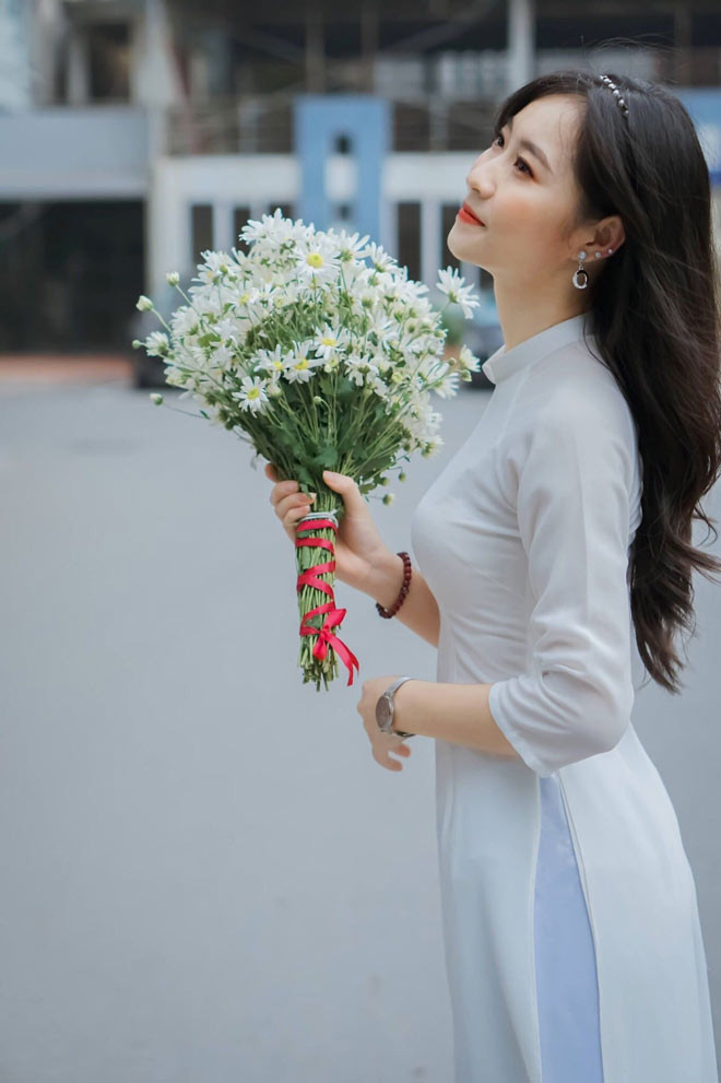 Nữ sinh xinh đẹp trở thành thủ khoa đầu ra Đại học Xây dựng Hà Nội - Hình 8 Nu sinh xinh dep tro thanh thu khoa dau ra Dai hoc Xay dung Ha Noi-Hinh-8
