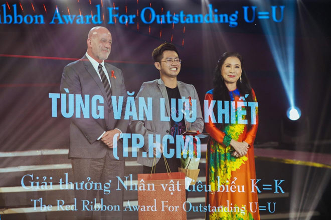 Chang trai duoc menh danh nguoi hung cua cong dong LGBT-Hinh-4