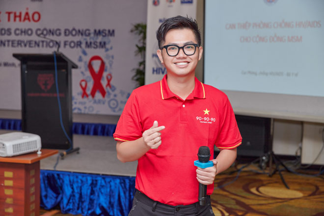 Chang trai duoc menh danh nguoi hung cua cong dong LGBT-Hinh-2