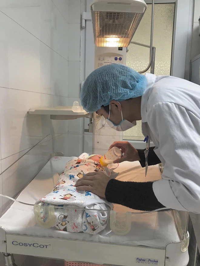 Chang sinh vien truong Y co guong mat tua 