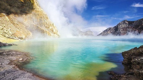 Ho axit lon nhat the gioi nam o dau?