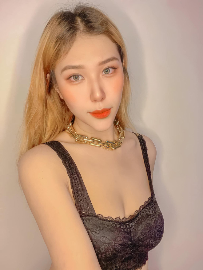 Đọc trộm tin nhắn của bạn trai, cô gái "lột xác" đáng kinh ngạc - Hình 4 Doc trom tin nhan cua ban trai, co gai