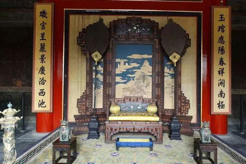 Tại sao thời hoàng đế Khang Hi, Từ Ninh Cung bị bỏ không? Tai sao thoi hoang de Khang Hi, Tu Ninh Cung bi bo khong?