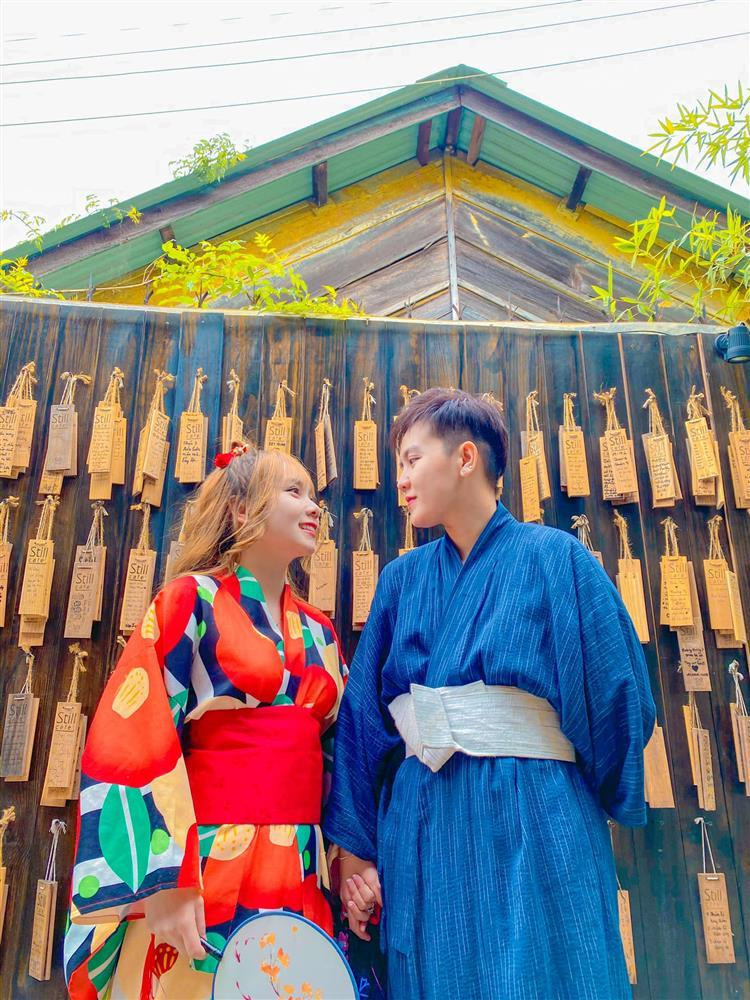 Cap dong tinh nu cay con thanh cong, cung luc dau 4 em be-Hinh-3