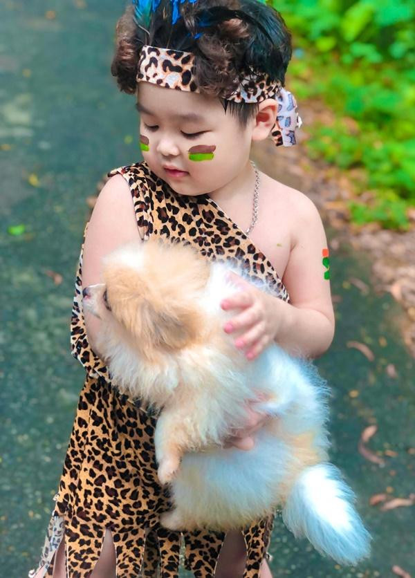 Con trai cua Lan Phuong va Hong Dang trong 