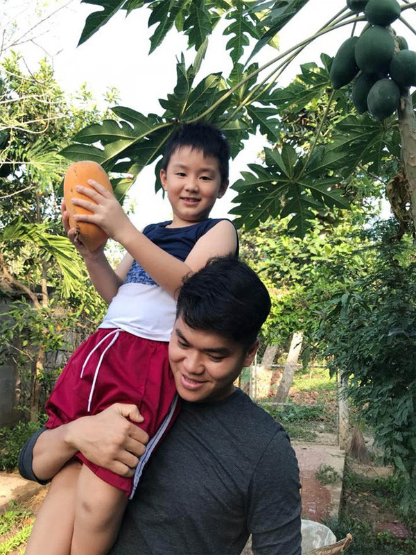 Cuoc song ben chong kem 7 tuoi cua Le Phuong-Hinh-3