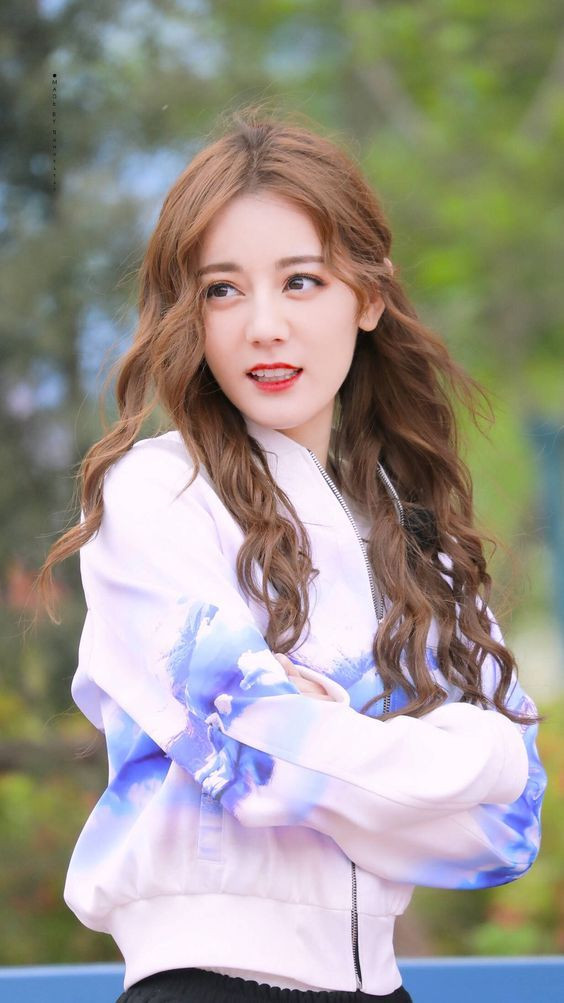 Sinh vao 8 ngay Am lich nay, thoi gian toi dai cat dai loi